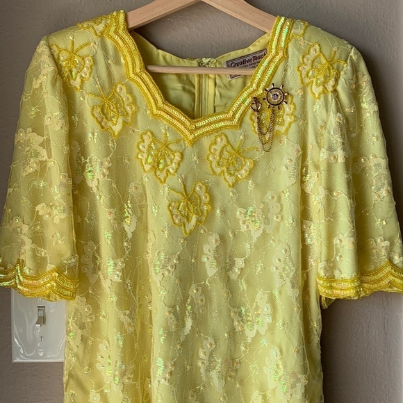 Vintage CREATIVE TOUCH Yellow Lace Sequin Shirt Sleeve Beaded Blouse - Picture 1 of 7